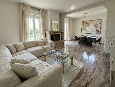 Foto Appartamento in Via Colombella 7, Recanati Centro di 155 m² in vendita