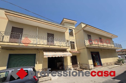 Foto Appartamento in Corso Vittorio Emanuele II 402, Taranto di 280 m²