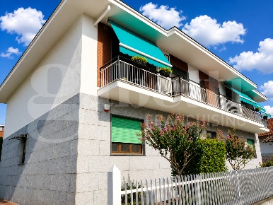 Foto Appartamento in Naviglio, Druento di 72 m² con 2 locali in vendita