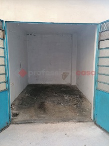 Foto Box in Via ASINARI DI BERNEZZO 136, Torino Parella di 13 m² in vendita