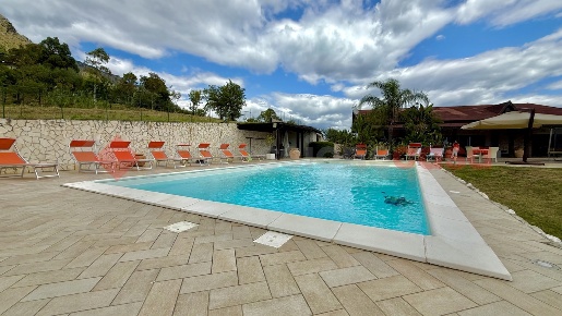 Foto Villa singola in Forca, Spigno Saturnia di 250 m² con 7 locali