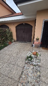 Foto Villa unifamiliare in Via Stelvio 12, Arconate Centro di 156 m²