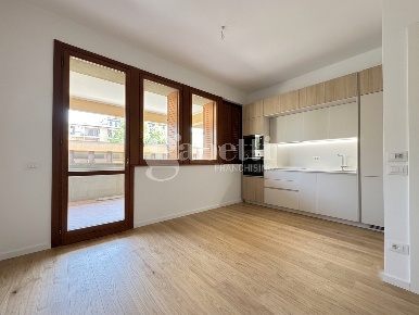 Foto Appartamento in Via del Pian Dei Carpini 2, Firenze Firenze Nova