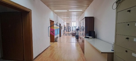 Foto Ufficio a Livorno Cavour - San Carlo di 250 m² con 7 locali in vendita