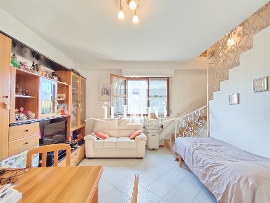 Foto Appartamento a Pisa Landi di 85 m² con 4 locali in vendita