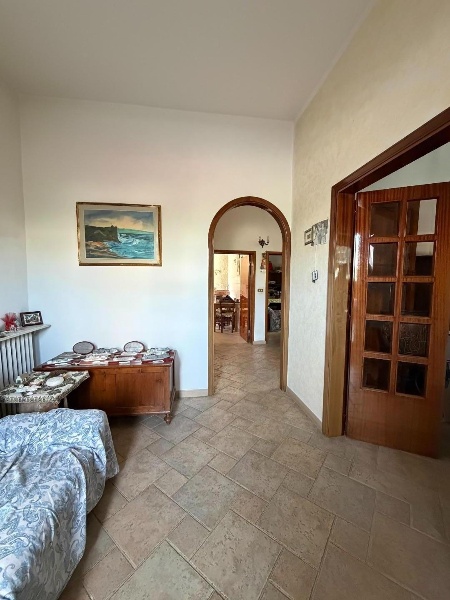 intera palazzina in vendita a Carmignano