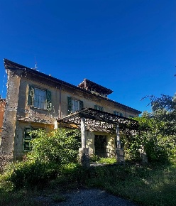 Foto Casa indipendente in M. D'Azeglio 22, Cassano d'Adda Centro di 769 m²