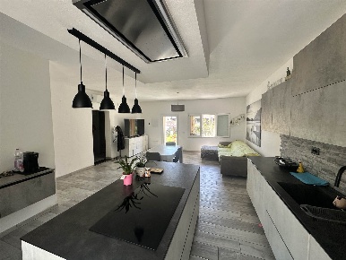 Foto Casa indipendente a Campiglia Marittima di 90 m² con 5 locali