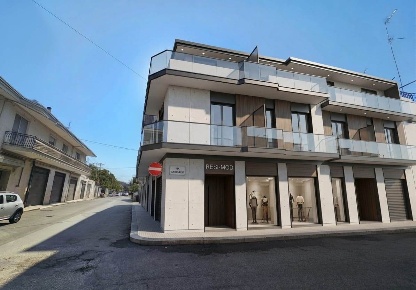 Foto Casa indipendente a Altamura di 270 m² con 7 locali in vendita