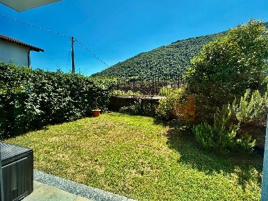Foto Appartamento in Via Martiri di Pogallo 36, Verbania di 84 m²