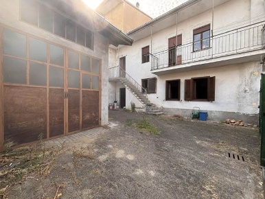 Foto Case semi ndipendenti a Cilavegna Centro di 150 m² con 3 locali