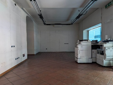 Foto Negozio a Firenze Beccaria - Colombo di 85 m² con 1 locali in vendita