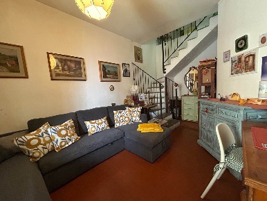 Foto Case semi ndipendenti a Podenzana di 170 m² con 6 locali in vendita
