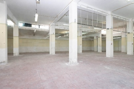 Foto Magazzino in VIA EUGENIO BARSANTI  16, Catania Rapisardi di 646 m²