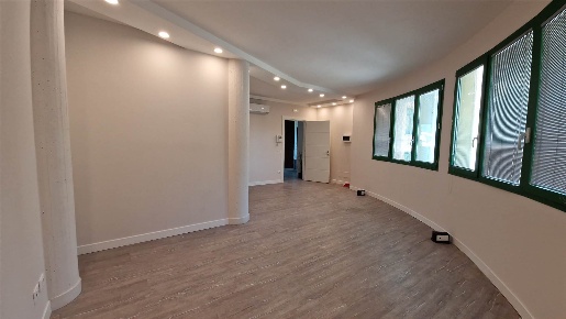 Foto Ufficio a Prato Coiano di 30 m² con 1 locali in affitto