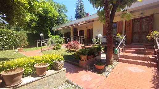 Foto Villa bifamiliare a Arcinazzo Romano Altipiani Di Arcinazzo di 120 m²