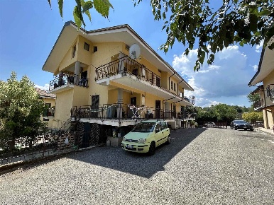 Foto Appartamento in Viale Mario Orso Corbino  34, Rende Quattromiglia