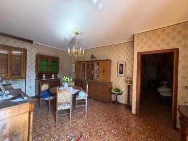 Foto Appartamento a Mortara Centro di 125 m² con 3 locali in vendita