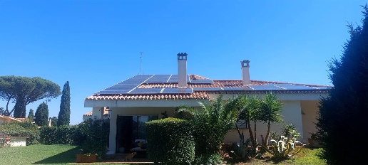 Foto Villa unifamiliare in Via Dei Pini, Sacrofano Monte Caminetto