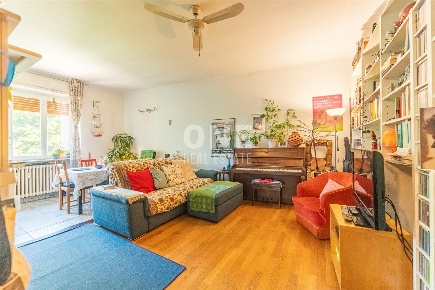 Foto Appartamento in Piazza Rosa Scolari 5, Milano Trenno di 78 m²