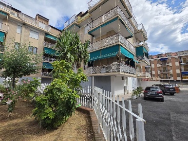 Foto Appartamento a Loano Centro di 55 m² con 2 locali in vendita