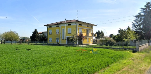 Foto Villa bifamiliare in Via Cornetole, Poviglio Centro Storico di 270 m²