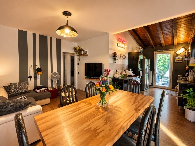 Foto Appartamento in Via Trento, Bedizzole Piazza di 105 m² con 3 locali