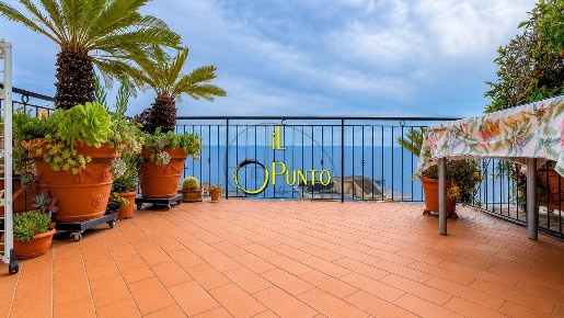 Foto Appartamento in via Garibaldi, Ospedaletti di 43 m² con 2 locali