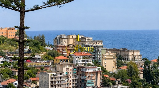 Foto Appartamento in via San E. Marsaglia, Sanremo Ospedale di 34 m²