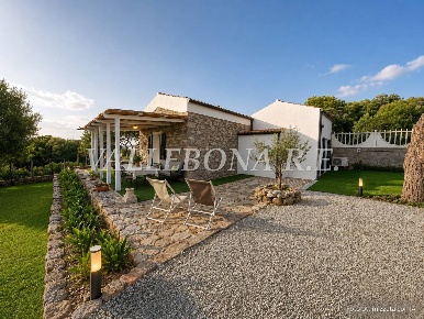Foto Villa unifamiliare in Via del pozzo grande, Carloforte di 80 m²
