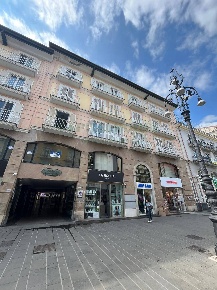 Foto Ufficio in Corso Vittorio Emanuele, Avellino di 75 m² in vendita