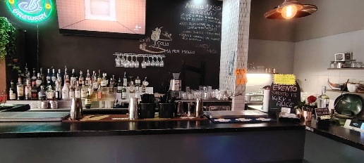 Foto Bar a Castellanza di 172 m² in vendita