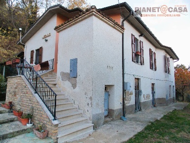 Foto Casa indipendente in Contrada Ferretti, Spinetoli Centro di 310 m²