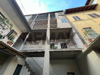 Foto Appartamento in Via Indipendenza 2, Brembate di Sopra di 250 m²