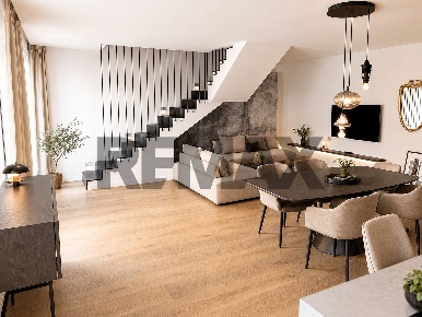 Foto Case semi ndipendenti in strada Chiaviche 12, Parma Vigatto di 158 m²