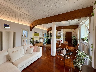 Foto Appartamento in via volone, Lecco Olate di 136 m² con 4 locali