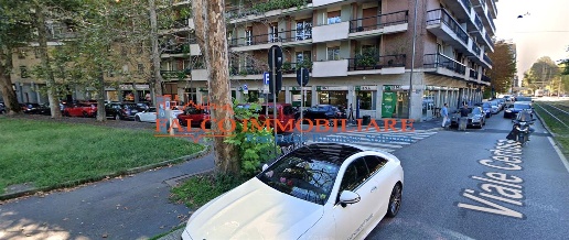 Foto Negozio in Piazza Firenze, Milano Portello - Parco Vittoria di 310 m²
