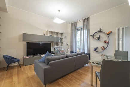 Foto Appartamento in via Domodossola, Milano Sempione di 75 m² con 3 locali