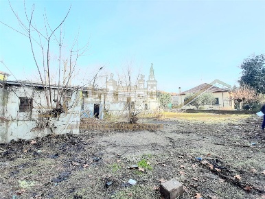 Foto Terreno edificabile in Via Lorenteggio, Milano Giambellino di 530 m²