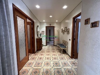 Foto Appartamento in Via Ing. Migliorisi, Ragusa Centro di 164 m²