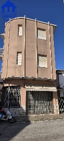 Foto Case semi ndipendenti a Bellaria-Igea Marina di 200 m² con 9 locali