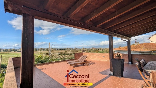 Foto Casa indipendente a Cerreto Guidi di 160 m² con 6 locali in vendita
