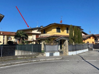 Foto Appartamento a Ghisalba Centro di 134 m² con 4 locali in vendita