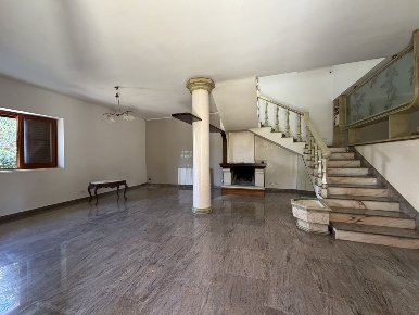 Foto Villa unifamiliare in VIALE DEL TRAMONTO 181, Taranto di 215 m²