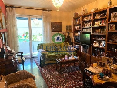 Foto Appartamento a Montecatini-Terme di 105 m² con 6 locali in vendita