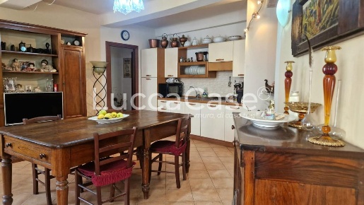 Foto Appartamento a Lucca Ponte a Moriano di 74 m² con 3 locali in vendita