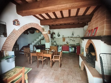 Foto Casale a Calci di 190 m² con 8 locali in vendita