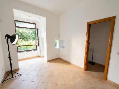 Foto Casa indipendente a Carrara Avenza di 170 m² con 7 locali in vendita