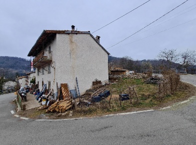 Foto Appartamento a Blello di 189 m² con 7 locali in vendita