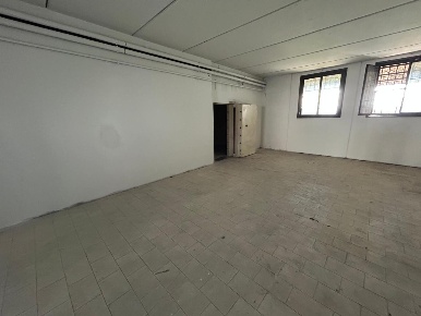 Foto Laboratorio a Capraia e Limite Limite di 150 m² con 2 locali